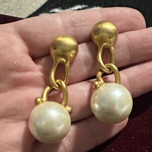 VTG Anne Klein Gold faux pearl Drop Earrings